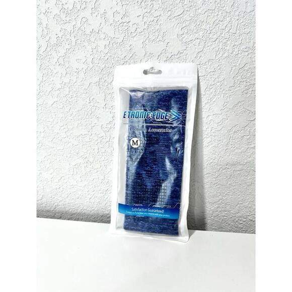 NEW E Tronic Edge Armband Sleeve for Cell Phone Holder for Running Blue Medium - Picture 1 of 3